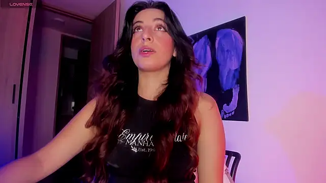 Meganthomson online show from November 11, 2025, 2:39 am