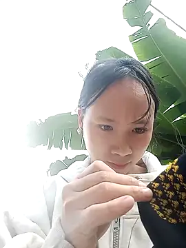 Snapshot of minachao- chatting on December 21, 2025, 2:35 am minachao- online show from December 21, 2025, 2:35 am