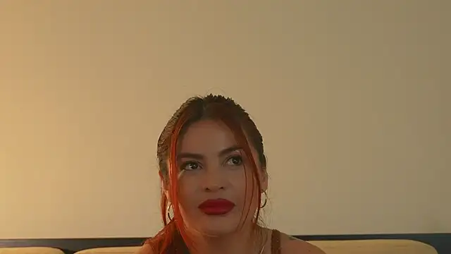 AbrilColls  online show from March 7, 2026, 8:14 pm