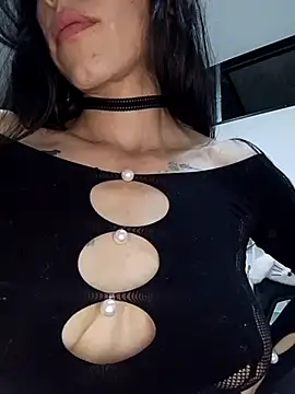 you yuyuu online show from November 17, 2025, 11:31 pm