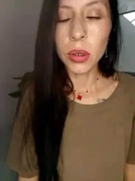 you yuyuu online show from November 5, 2025, 9:07 pm