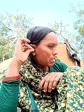 Cutsedi3 online show from November 15, 2025, 10:52 am