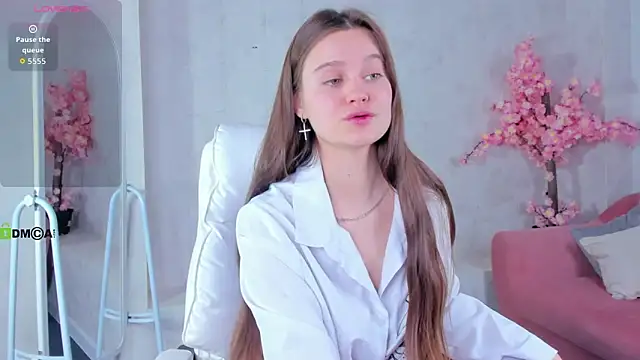 Snapshot of Renesmy_Black chatting on February 5, 2026, 12:28 am Renesmy Black online show from February 5, 2026, 12:28 am