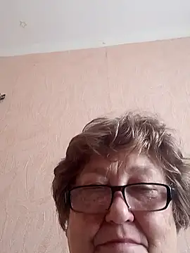 Snapshot of Katherine735 chatting on October 14, 2025, 10:49 am Katherine735 online show from October 14, 2025, 10:49 am