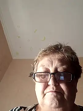 Snapshot of Katherine735 chatting on December 14, 2025, 3:06 pm Katherine735 online show from December 14, 2025, 3:06 pm