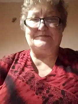 Snapshot of Katherine735 chatting on January 7, 2026, 11:54 pm Katherine735 online show from January 7, 2026, 11:54 pm