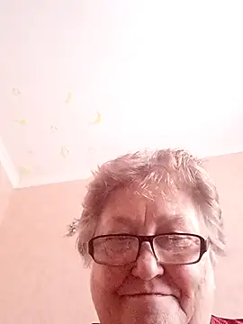 Snapshot of Katherine735 chatting on January 8, 2026, 12:00 pm Katherine735 online show from January 8, 2026, 12:00 pm