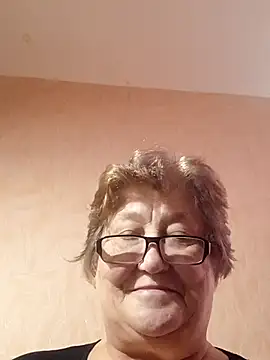 Snapshot of Katherine735 chatting on October 29, 2025, 10:25 am Katherine735 online show from October 29, 2025, 10:25 am