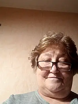 Snapshot of Katherine735 chatting on October 25, 2025, 6:08 pm Katherine735 online show from October 25, 2025, 6:08 pm