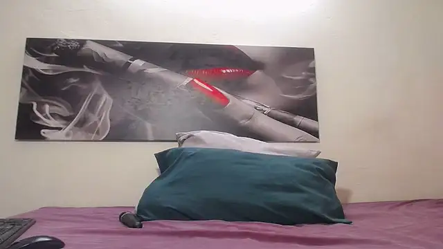 Snapshot of Kelly-001 chatting on February 26, 2026, 2:44 am Kelly-001 online show from February 26, 2026, 2:44 am