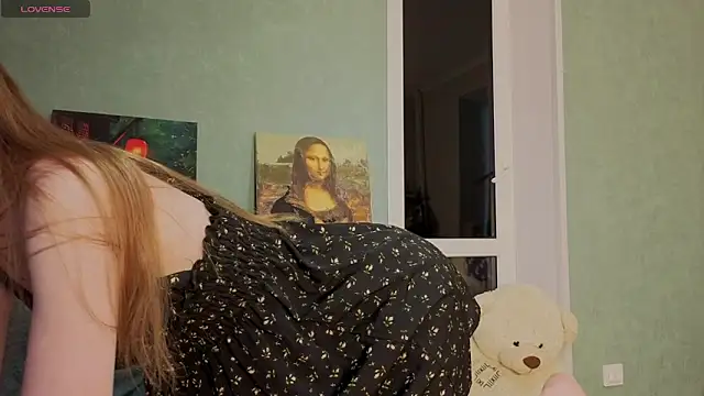 summer flame online show from February 3, 2026, 6:11 am