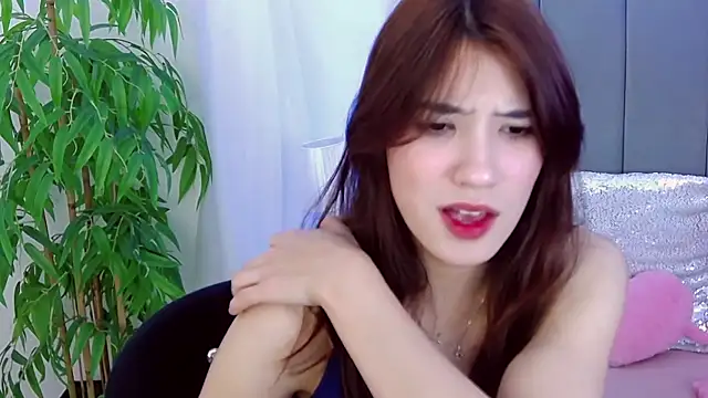 ArielLoove online show from December 14, 2025, 1:17 pm