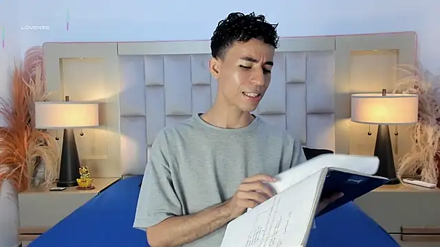 Zahir Ashar online show from April 16, 2026, 11:22 am