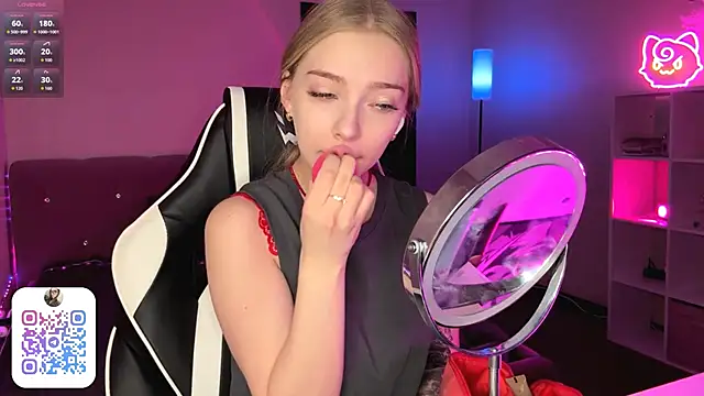 EvaPeace online show from February 28, 2026, 8:08 pm