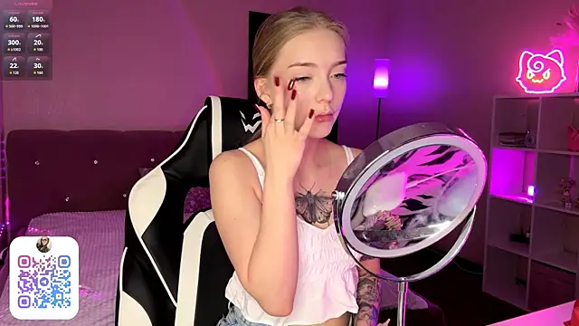 EvaPeace online show from February 17, 2026, 8:17 pm