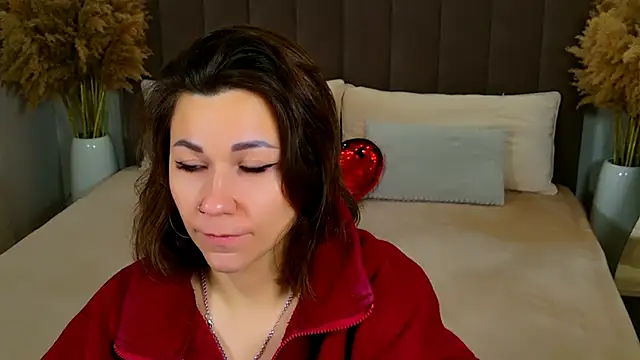 EdenSolis online show from February 1, 2026, 9:40 am