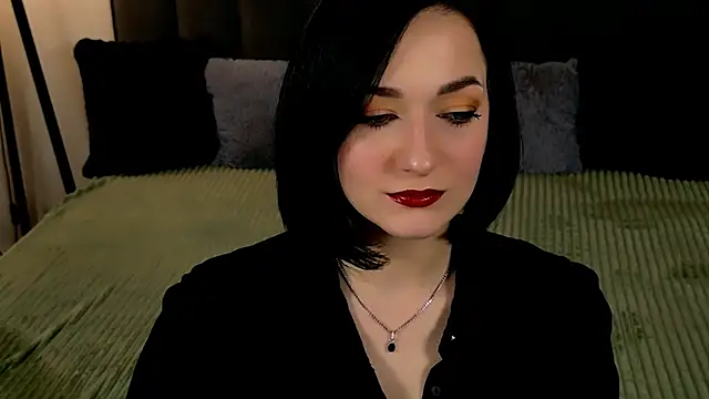 BaileeLynn online show from February 18, 2026, 1:18 pm