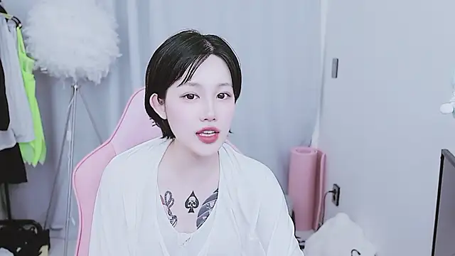 MISA 02 online show from April 29, 2026, 4:49 am