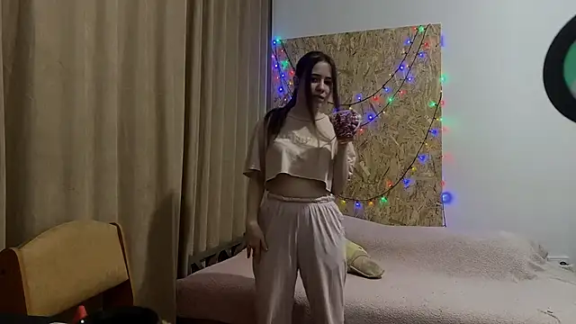 OrdinaIPit online show from November 25, 2025, 8:31 pm