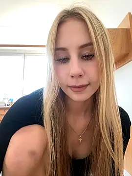 JudithCarly online show from November 19, 2025, 12:16 pm