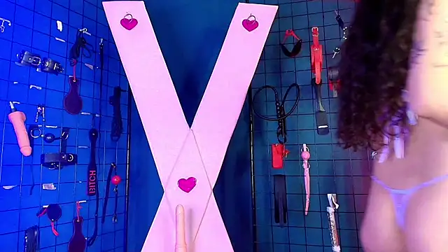 Bela sophie  online show from October 21, 2025, 1:10 pm