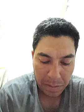 Ezeaxl online show from April 21, 2026, 10:27 pm