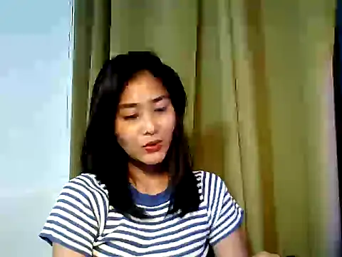 Snapshot of De_amore chatting on March 14, 2026, 2:01 pm De amore online show from March 14, 2026, 2:01 pm