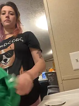 Mustbethemoney1234 online show from October 22, 2025, 6:13 am