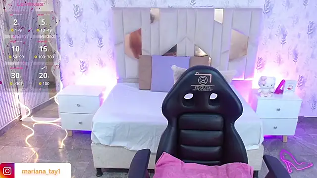 MARIANA TAY1 online show from November 22, 2025, 3:27 am