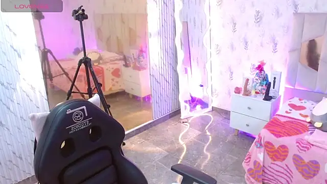 Snapshot of MARIANA_TAY1 chatting on March 19, 2026, 3:17 am MARIANA TAY1 online show from March 19, 2026, 3:17 am