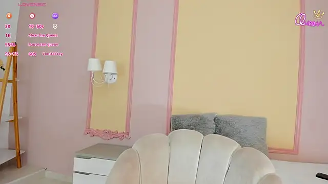  naylaa  online show from March 11, 2026, 3:00 am