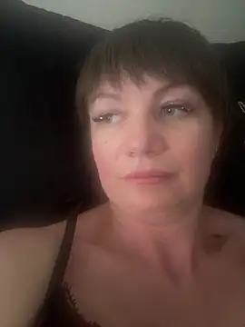 Butterfly8385 online show from June 27, 2026, 12:33 pm