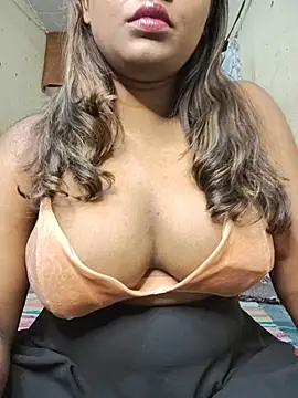Lovely Payal online show from June 15, 2026, 6:40 pm