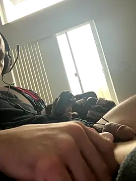 Pikachucums4u online show from November 25, 2025, 8:31 pm