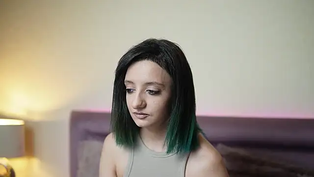 JoelleApril online show from June 9, 2026, 8:10 pm