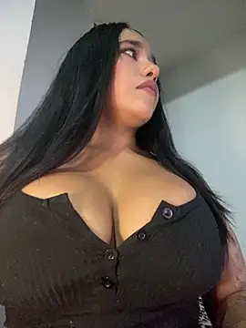 mis-violetha online show from May 7, 2026, 1:21 am