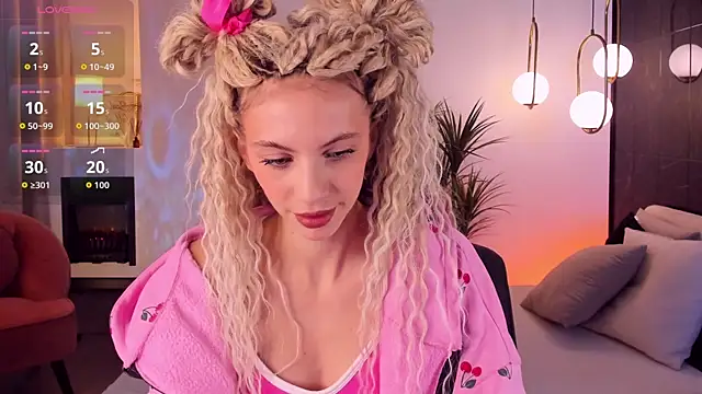 mia silkk online show from October 13, 2025, 7:54 am