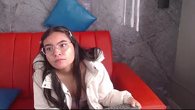 Snapshot of _kita chatting on December 2, 2025, 1:57 pm kita online show from December 2, 2025, 1:57 pm