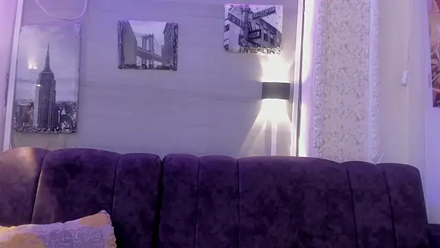 ava wildes online show from February 11, 2026, 8:41 pm