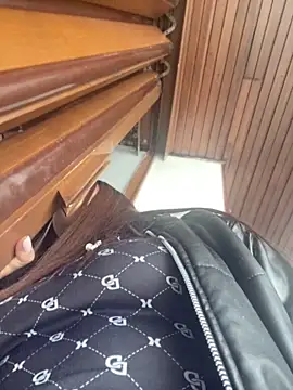 ElectraPink  online show from November 26, 2025, 12:49 pm