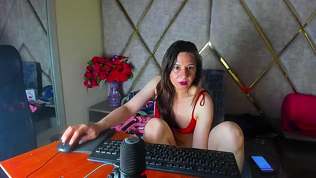 Kylie Bloom online show from April 28, 2026, 8:46 pm