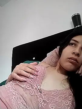 Snapshot of Thaila-Aurora chatting on October 26, 2025, 2:28 pm Thaila-Aurora online show from October 26, 2025, 2:28 pm