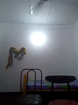Expose Queen online show from July 15, 2026, 6:37 pm