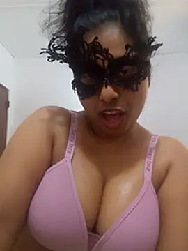 Expose Queen online show from July 24, 2026, 9:49 am