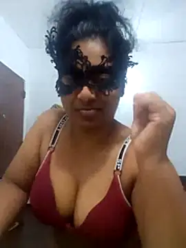 Expose Queen online show from July 22, 2026, 6:43 pm