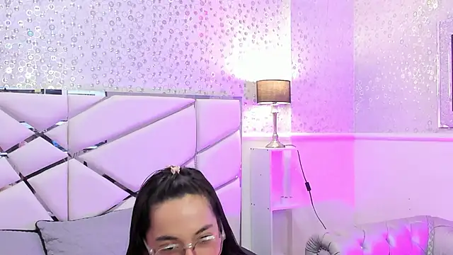 GabbiePrice online show from July 22, 2026, 11:34 am