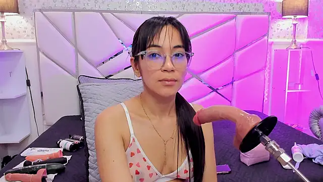 GabbiePrice online show from July 12, 2026, 12:50 pm