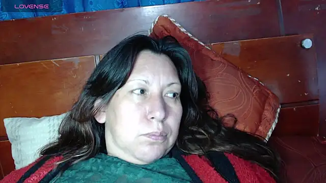 lirioo online show from February 3, 2026, 6:40 am