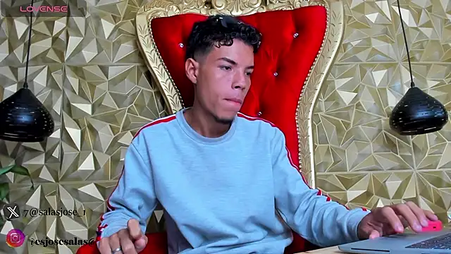 jhojan foxxx  online show from November 9, 2025, 8:24 pm