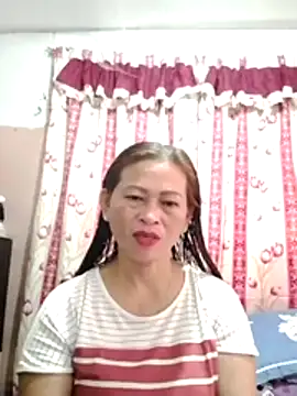 Snapshot of merr_ann123 chatting on May 18, 2026, 12:44 am merr ann123 online show from May 18, 2026, 12:44 am